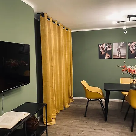 아파트 Fantastic By P&m *